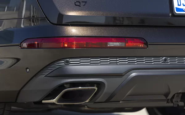 Cars wallpapers Audi Q7 55 TFSI quattro (Tamarind Brown Metallic) US-spec - 2025