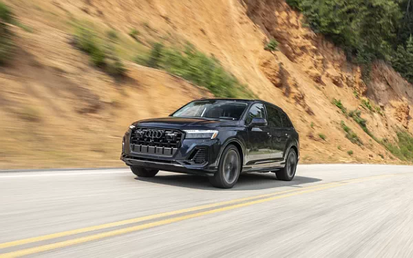 Cars wallpapers Audi Q7 55 TFSI quattro (Waitomo Blue Metallic) US-spec - 2025
