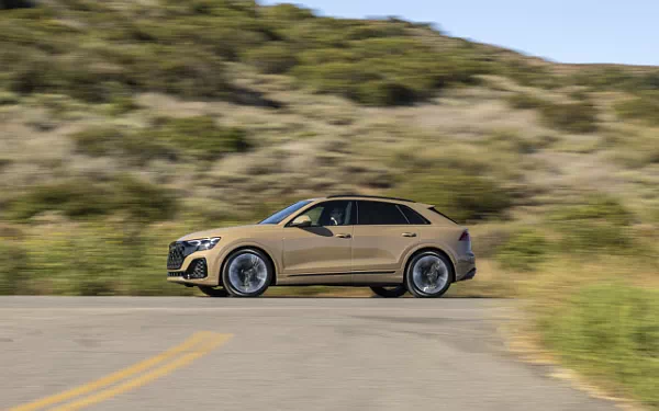 Cars wallpapers Audi Q8 55 TFSI quattro S line (Sakhir Gold Metallic) US-spec - 2025