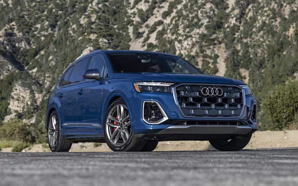 Cars wallpapers Audi SQ7 TFSI (Ascari Blue Metallic) US-spec - 2025