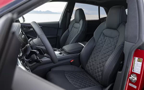 Cars wallpapers Audi SQ8 TFSI quattro (Chili Red Metallic) US-spec - 2025
