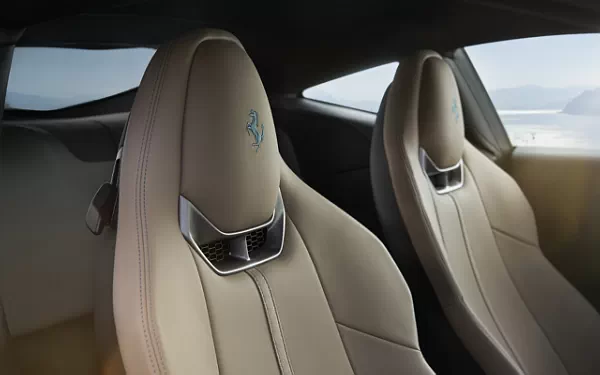 Cars wallpapers Ferrari Amalfi (Verde Costiera) - 2025