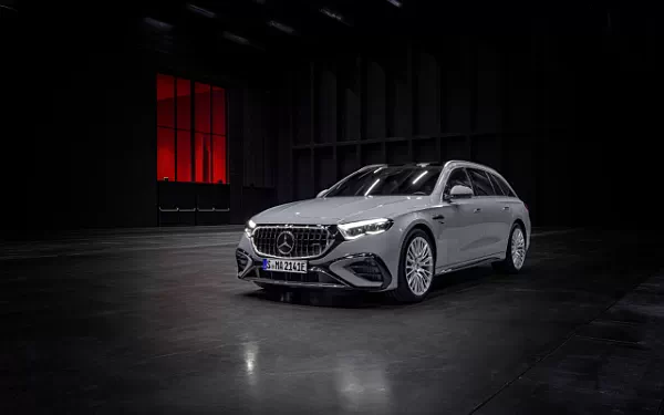 Cars wallpapers Mercedes-AMG E 53 HYBRID 4MATIC+ Estate - 2024