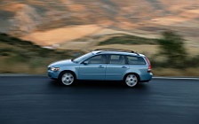 Cars wallpapers Volvo V50 - 2004