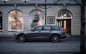 Cars wallpapers Volvo V90 T6 Cross Country - 2016
